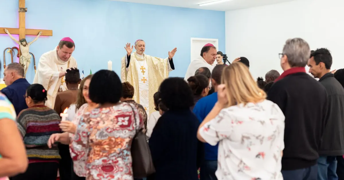 Quando Devo Chamar um Padre Exorcista?