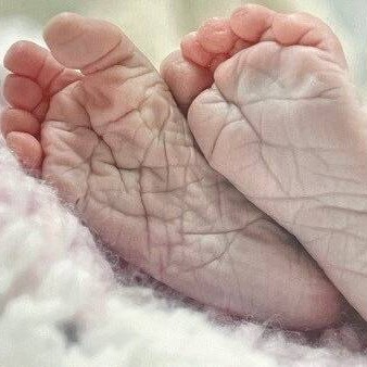 baby feet