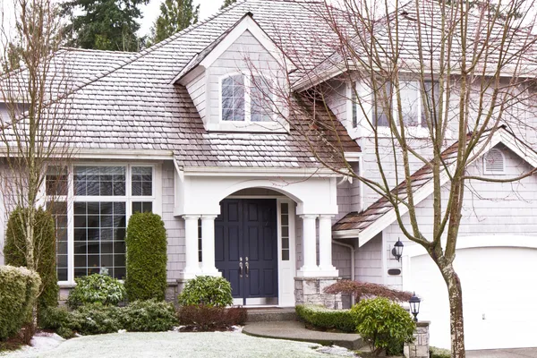 How You Can Maintain Your Roof This Winter