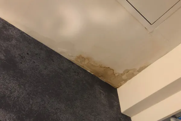 Emergency Roof Leak Response: What to Do When Water Intrudes Your Kennesaw Home