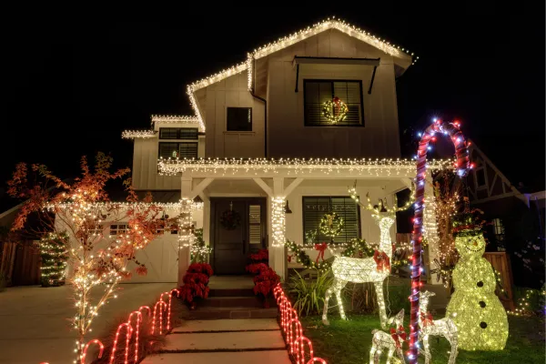 Festive Brilliance, Roof-Resilient: Safely Lighting Up Your Holidays