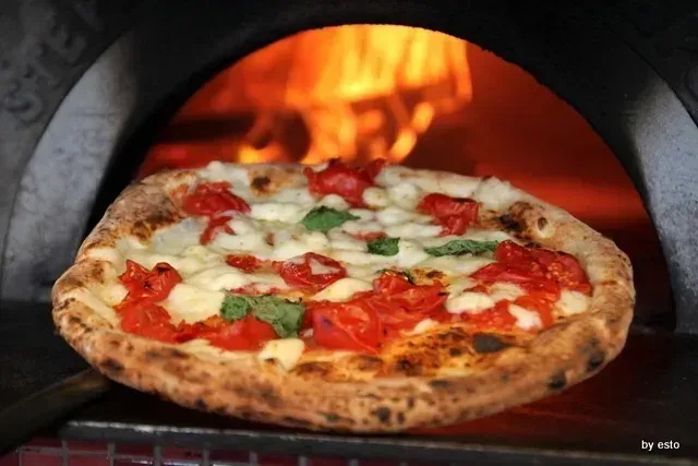 Pizza Margherita TSG: 350 Years of Culture and History in One Simple Dish