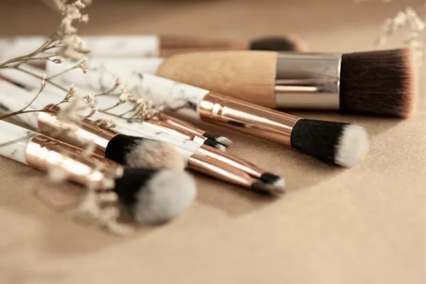 The Ultimate Guide to Choosing the Perfect Makeup Brushes