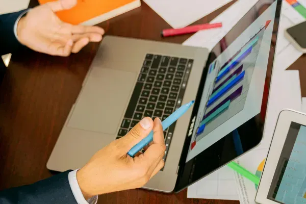 Navigating Data Lifecycle Management: What South Florida Small Business Owners Need to Know