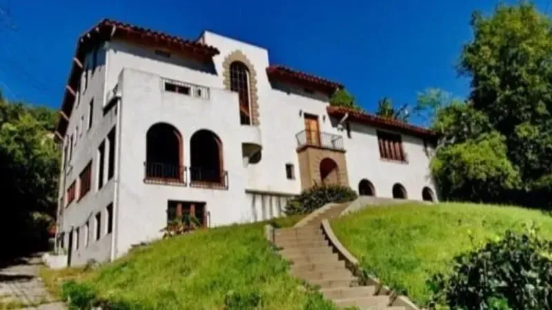 2475 Glendower Place, Los Feliz, Los Angeles, CA, USA