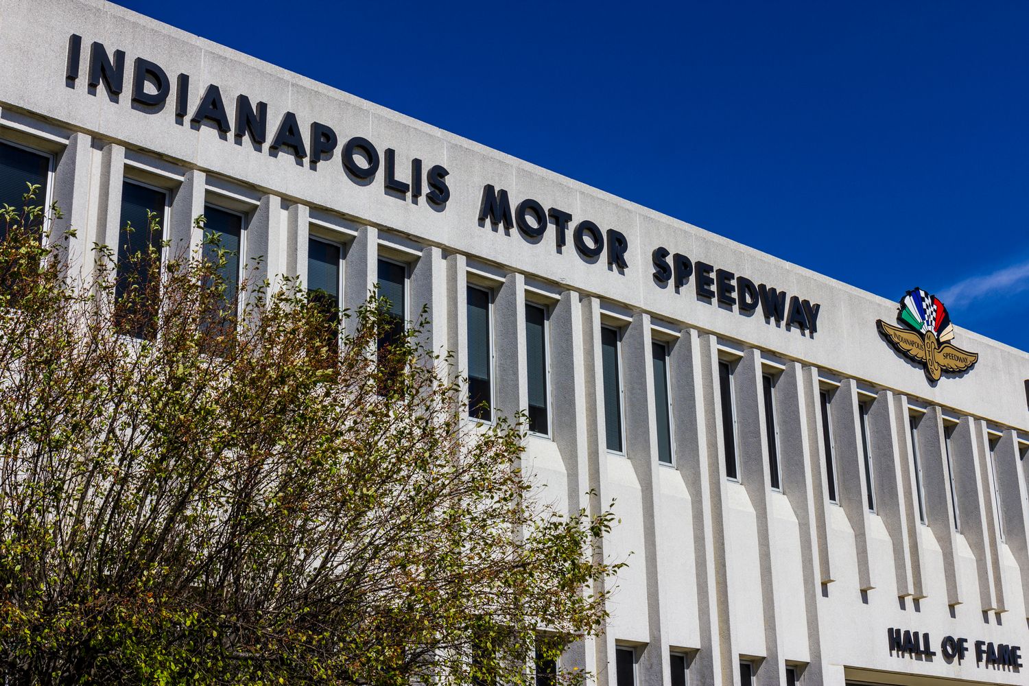  Race Into History: Exploring the Indianapolis Motor Speedway & Hall of Fame Museum – Indianapolis