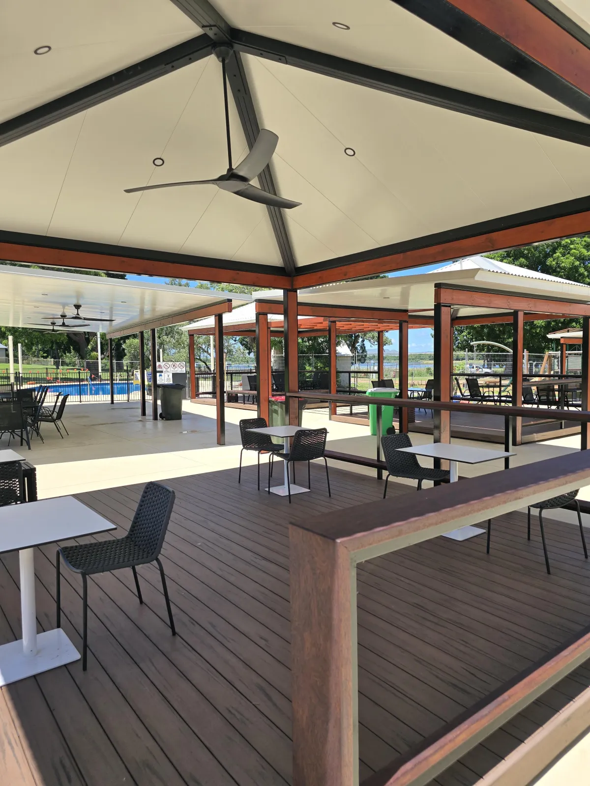 More Outdoor tables next to pool at Lilys Resort Kununurra
