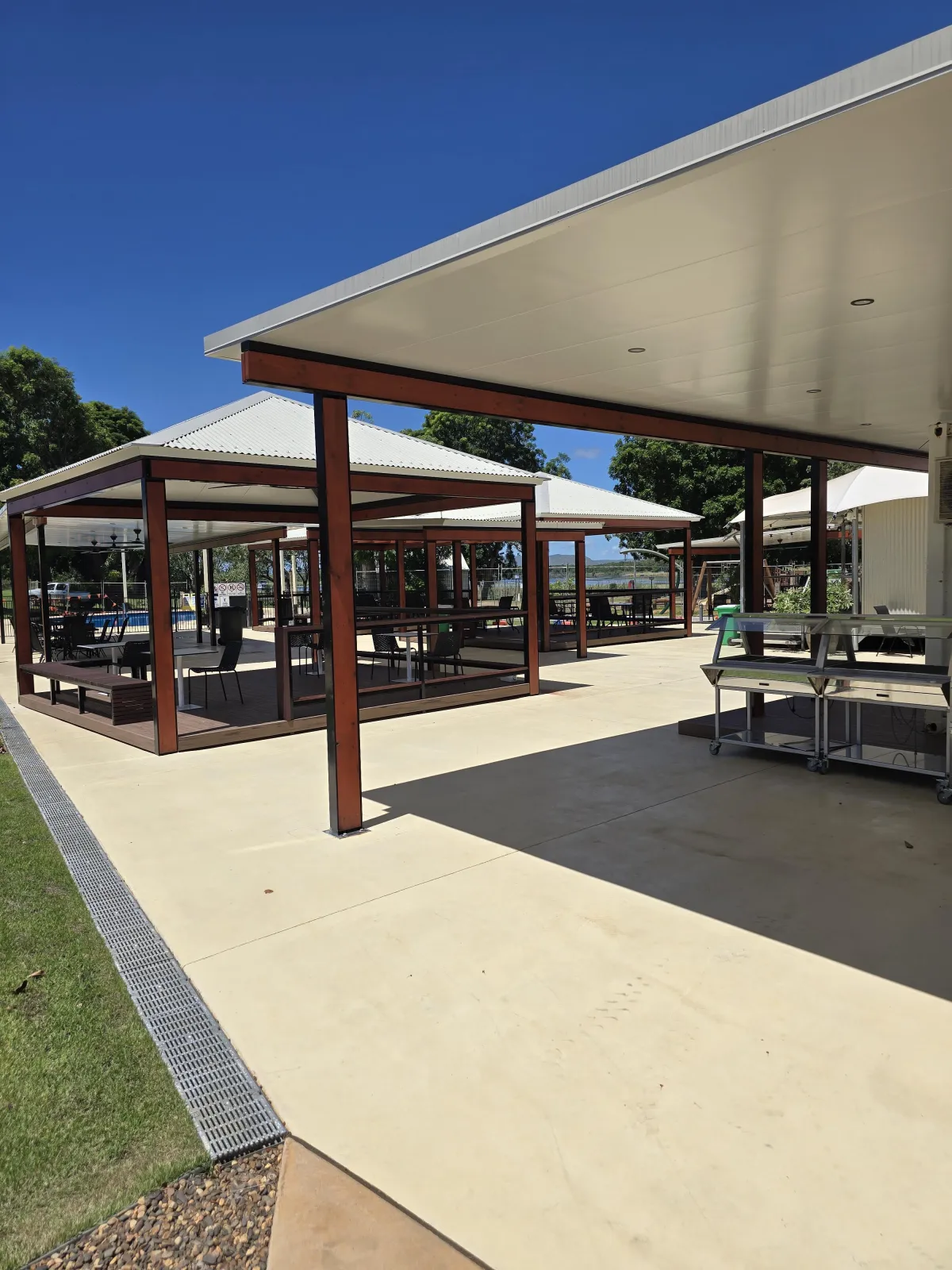 Outdoor area at Lilys Resort Kununurra