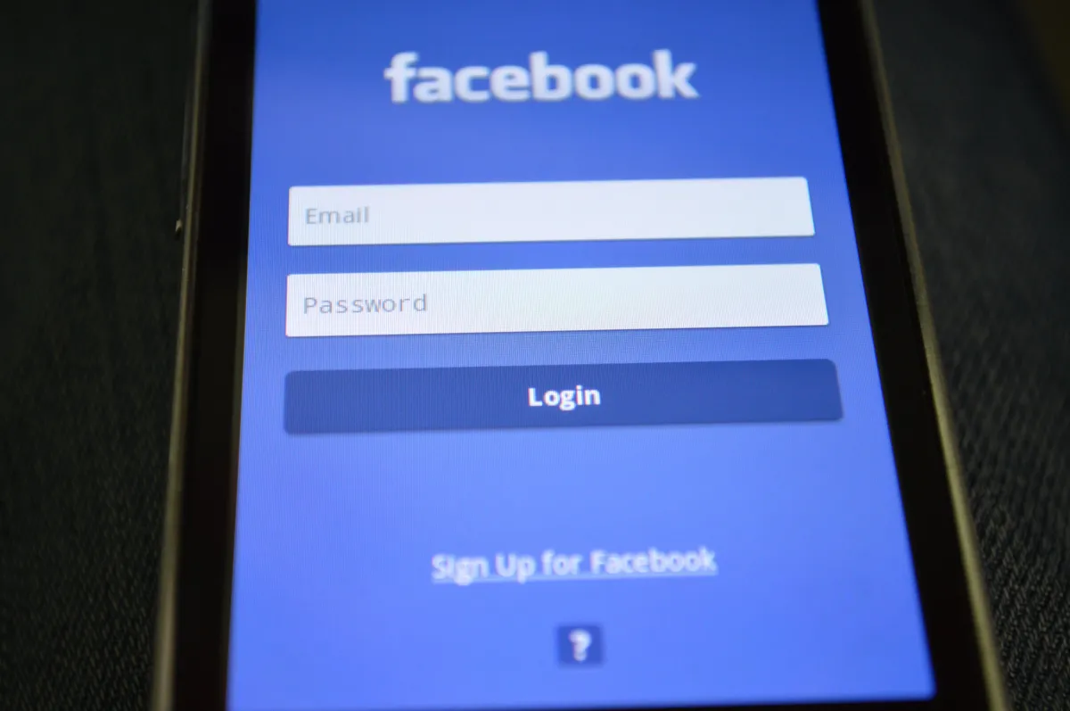 facebook log in screen on phone