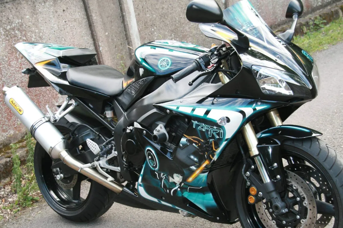 Tron Airbrushed Themed Yamaha R1