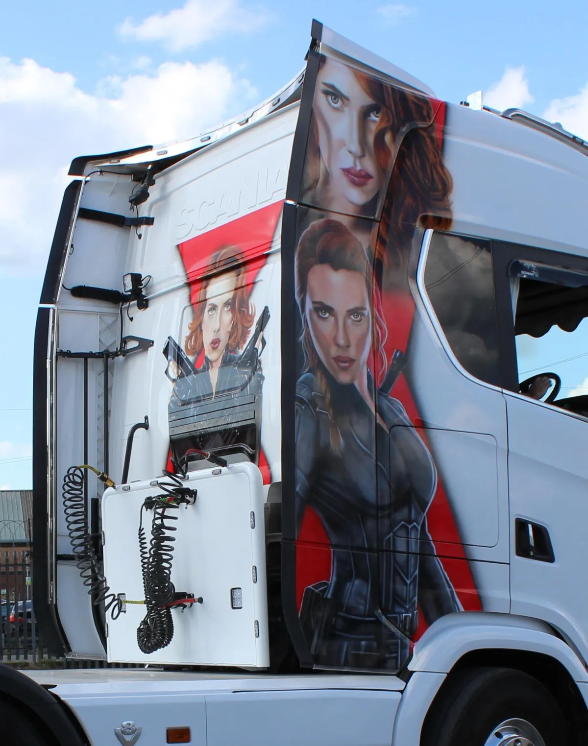 Scania Truck Airbrush In Black Widow Theme