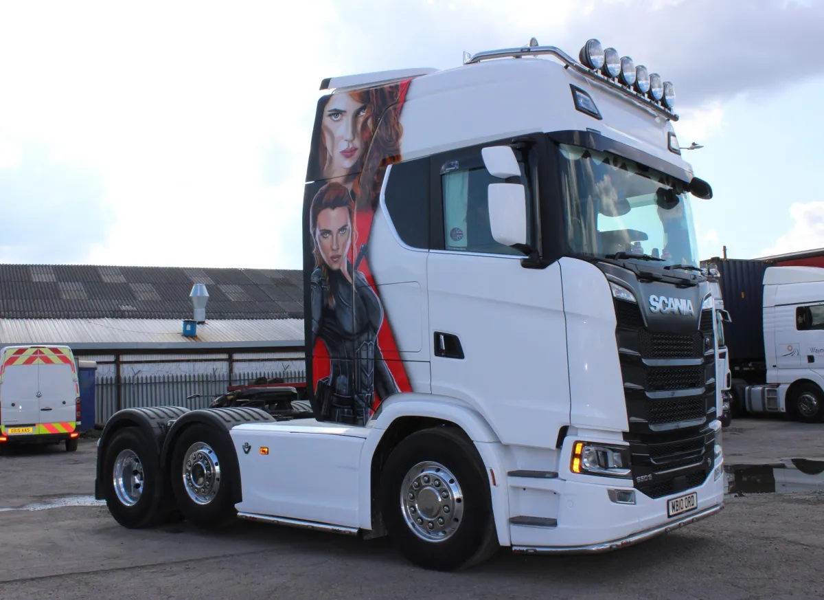 Scania Truck Airbrush In Black Widow Theme