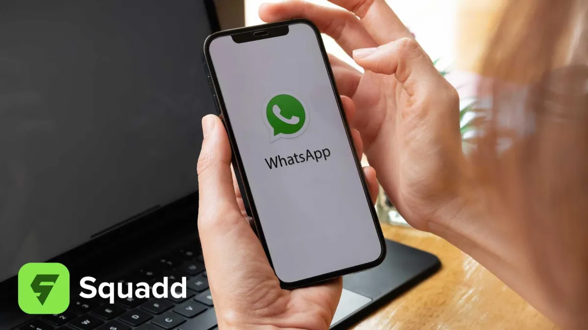 WhatsApp Marketing - un pc , un telefono con whtasapp, logo di sqadd