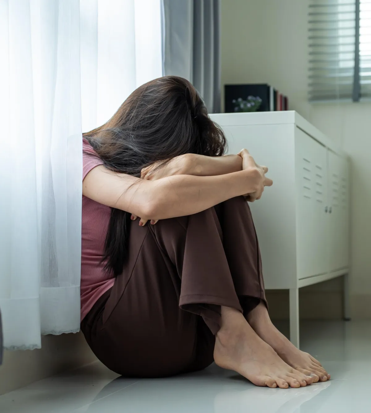 Why Break-Ups Hurt So Bad (The Neurobiology of Breakups)