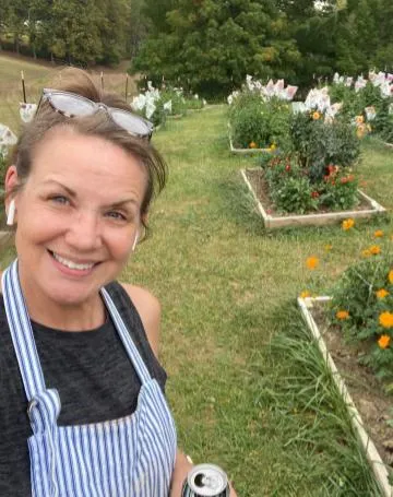 Seasonal flower garden at Efflorescence Floristry in the New River Valley, supporting locally sourced blooms for sustainable floral design.