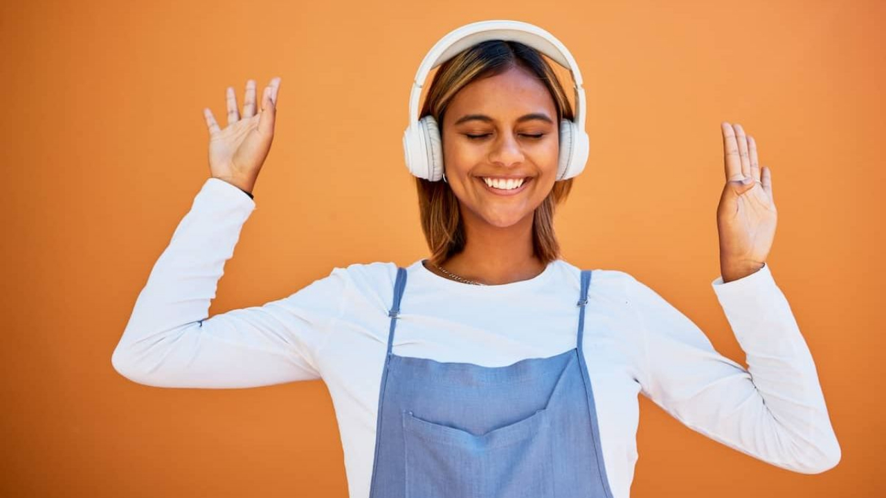 Environmental Triggers and Your Nervous System: How Sound Therapy Brings Calm to the Chaos