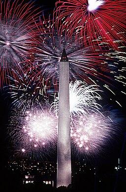 Fourth of July fireworks behind the Washington Monument