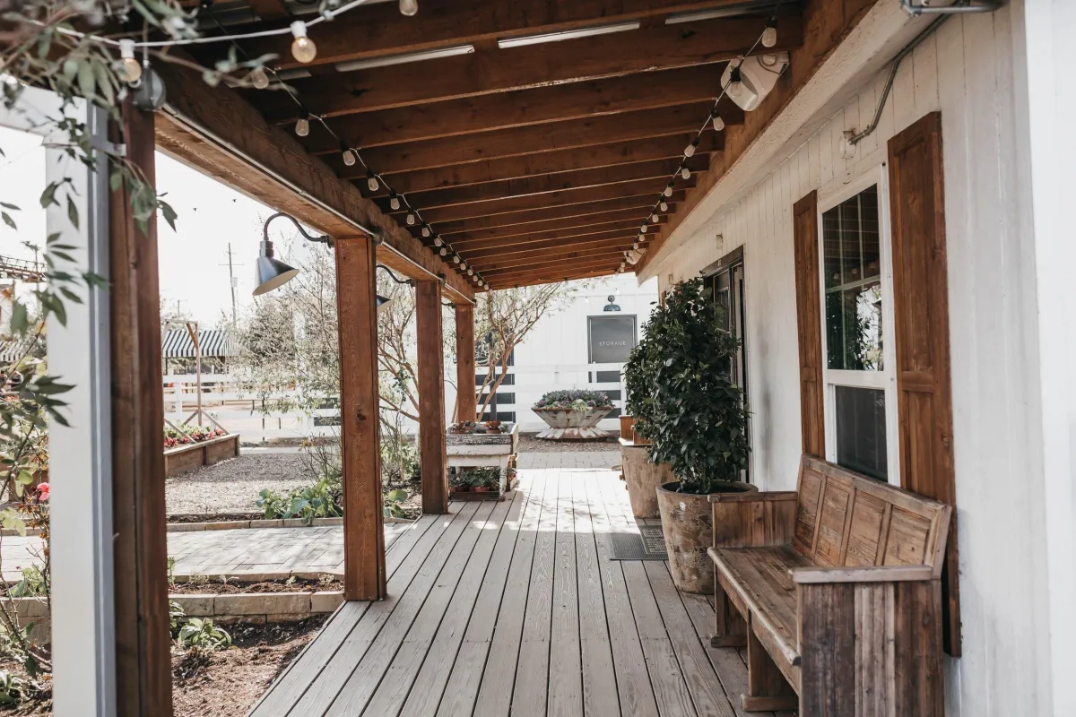 farmhouse style