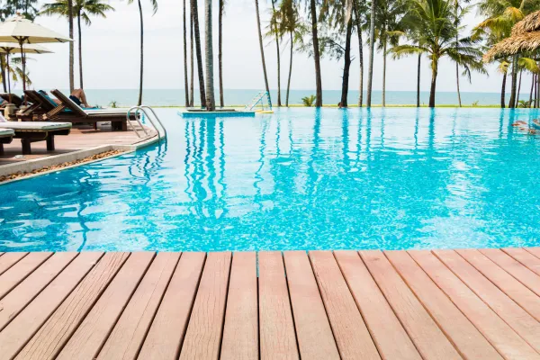 Common Pool Filter Issues and How Cleaning Prevents Them 