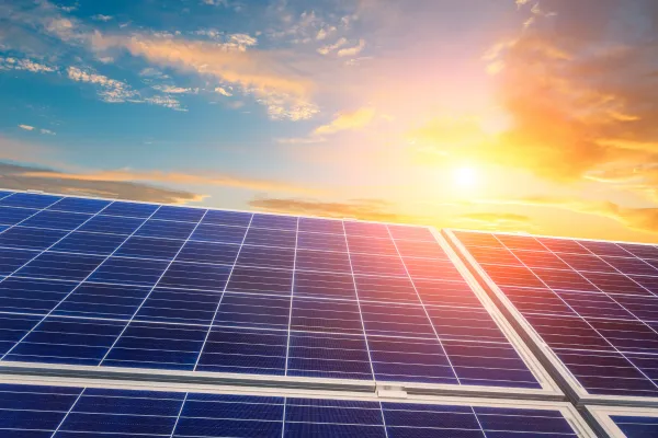 How Dust Storms Reduce Solar Panel Efficiency in the East Valley
