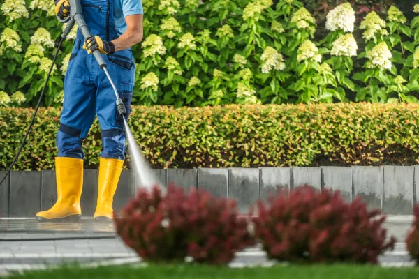 Driveway Pressure Washing in Gold Canyon, AZ – Remove Oil, Dirt & Stains