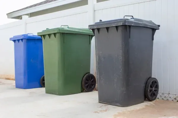The Queen Creek Homeowner’s Guide to Cleaner, Safer Trash Cans