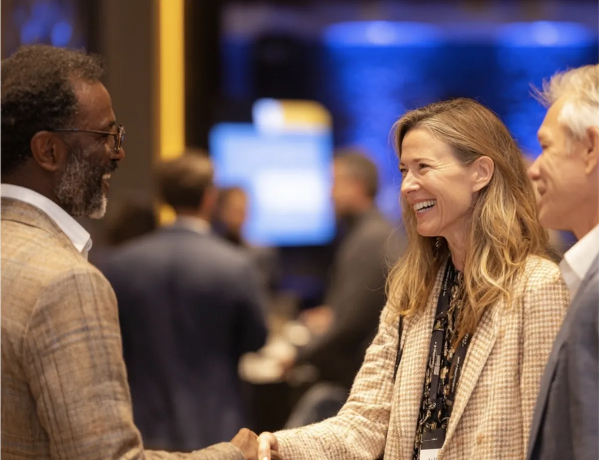 What Makes Communities Truly Bond With Real Estate Professionals?