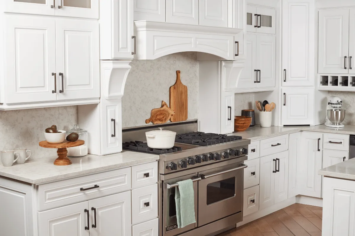 Procraft - Signature Series Cabinets in White - Full Kitchen