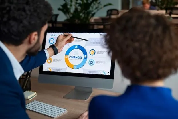 SEO Optimeringstjänster Att förstå webbplatsanvändarnas intressen och handlingar beror på en grundläggande grund som webbanalys erbjuder. Att använda kraften i dessa tekniker är inte bara valfritt utan också nödvändigt för alla marknadsföringsplaner som försöker trivas i den nuvarande digitala scenen. Den här bloggen betonar användningen av webbanalys för att förbättra marknadsföringsaktiviteter, och erbjuder därför en tydlig väg till mer engagemang och bättre kampanjeffektivitet. Förstå omfattningen av webbanalys Webbanalys tjänar syften utöver bara trafikanalys av webbplatser. Den täcker undersökningen av all information om hur din webbplats fungerar. Webbanalys avslöjar styrkorna och bristerna i dina marknadsföringsplaner och vägleder därför kloka val som driver fram framgång från att övervaka besökarkällor till att veta hur de engagerar sig i ditt innehåll. Optimera marknadsföring med viktiga webbanalystekniker Många metoder kan öka fördelarna med webbanalys i marknadsföring: • Beteendesegmentering: Anpassa din marknadsföring till de identifierade beteendemönstren i många användargrupper. • Konverteringsoptimering: Betona att omvandla kunskap till praktiska förbättringar som är avsedda att höja kundens omvandlingsfrekvens. • Kartläggning av kundresor: Visualisera vägarna besökarna går för att slutföra en transaktion, notera och rensa bort hinder. • Prestationsövervakning: Övervakning av många indikatorer hjälper en alltid att förbättra och maximera marknadsföringsplaner. Använda webbanalys för att driva marknadsföringsframgång