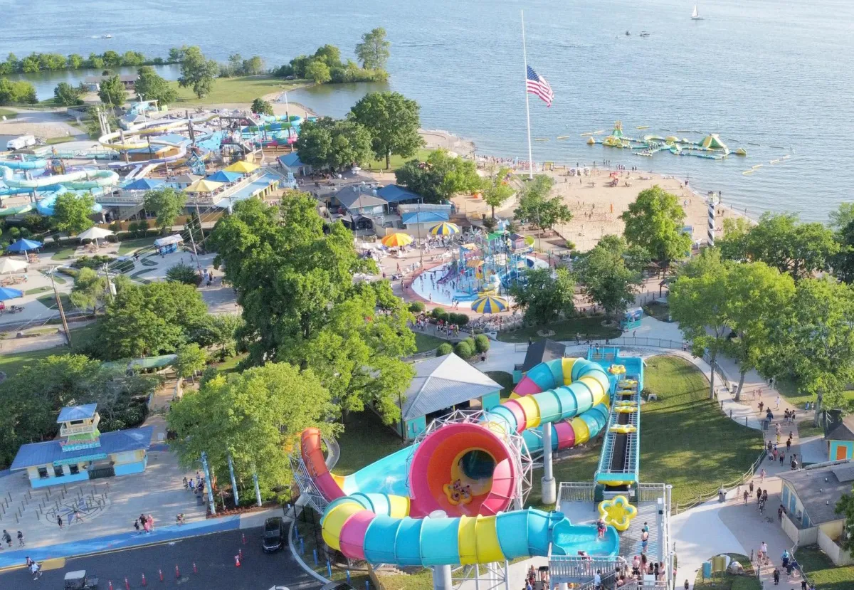Splash, Stay, and Play: Nashville Shores Lakeside Resort Adventure Awaits