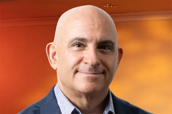 Your Sales Pitch Is a Marriage Proposal on the First Date (And Everyone Can Tell)