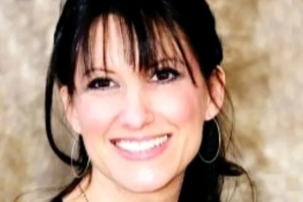 Your Generic Brand Messaging Is Why Nobody's Buying (And You Know It)