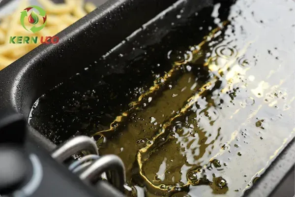 Residential vs. Commercial Used Cooking Oil Recycling: What’s the Difference?
