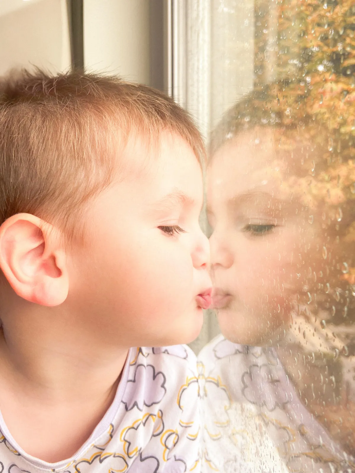 Child portrait and reflection , mums photo academy
