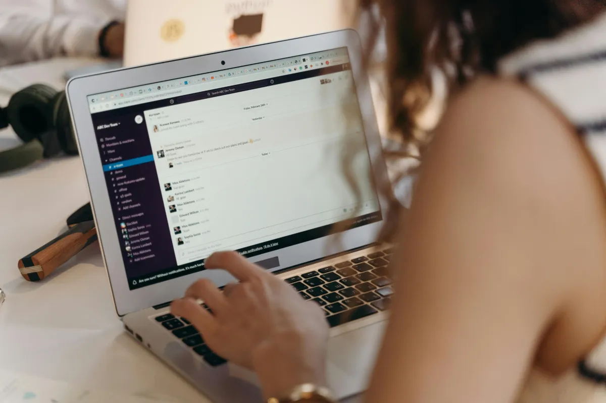 Streamlined CRM Automation: Save Time and Seal More Deals with Linqbase