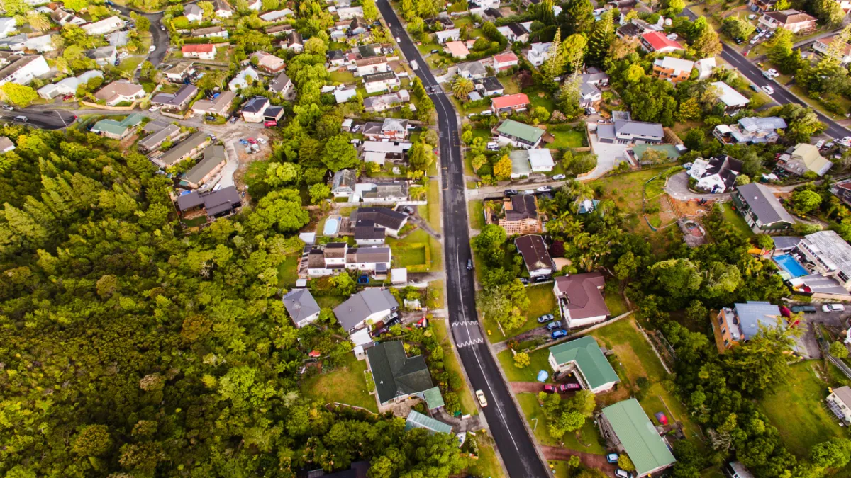 The Summer Housing Market Is Hot—Here’s How to Win in It
