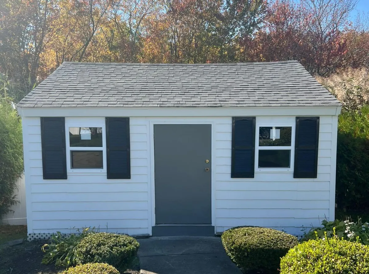 Outdoor house painters near Fall River, MA | Pessotti Construction