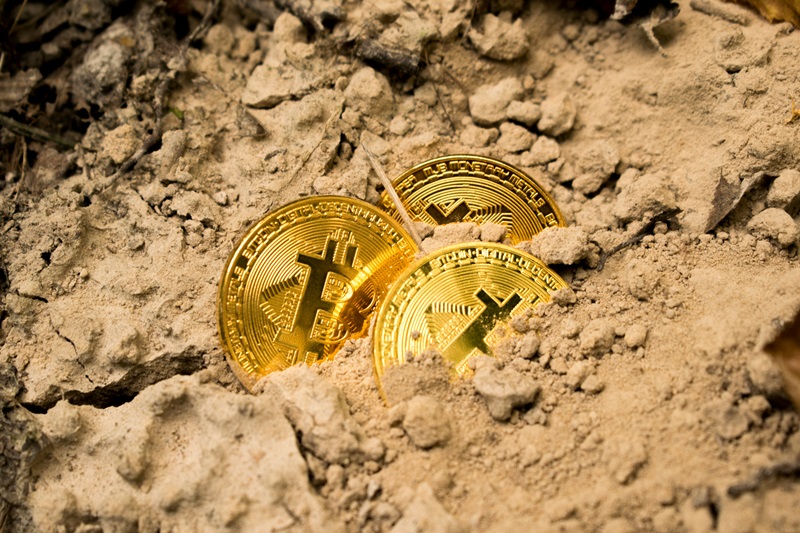 2-bitcoin-mining-stocks-to-watch-february2024