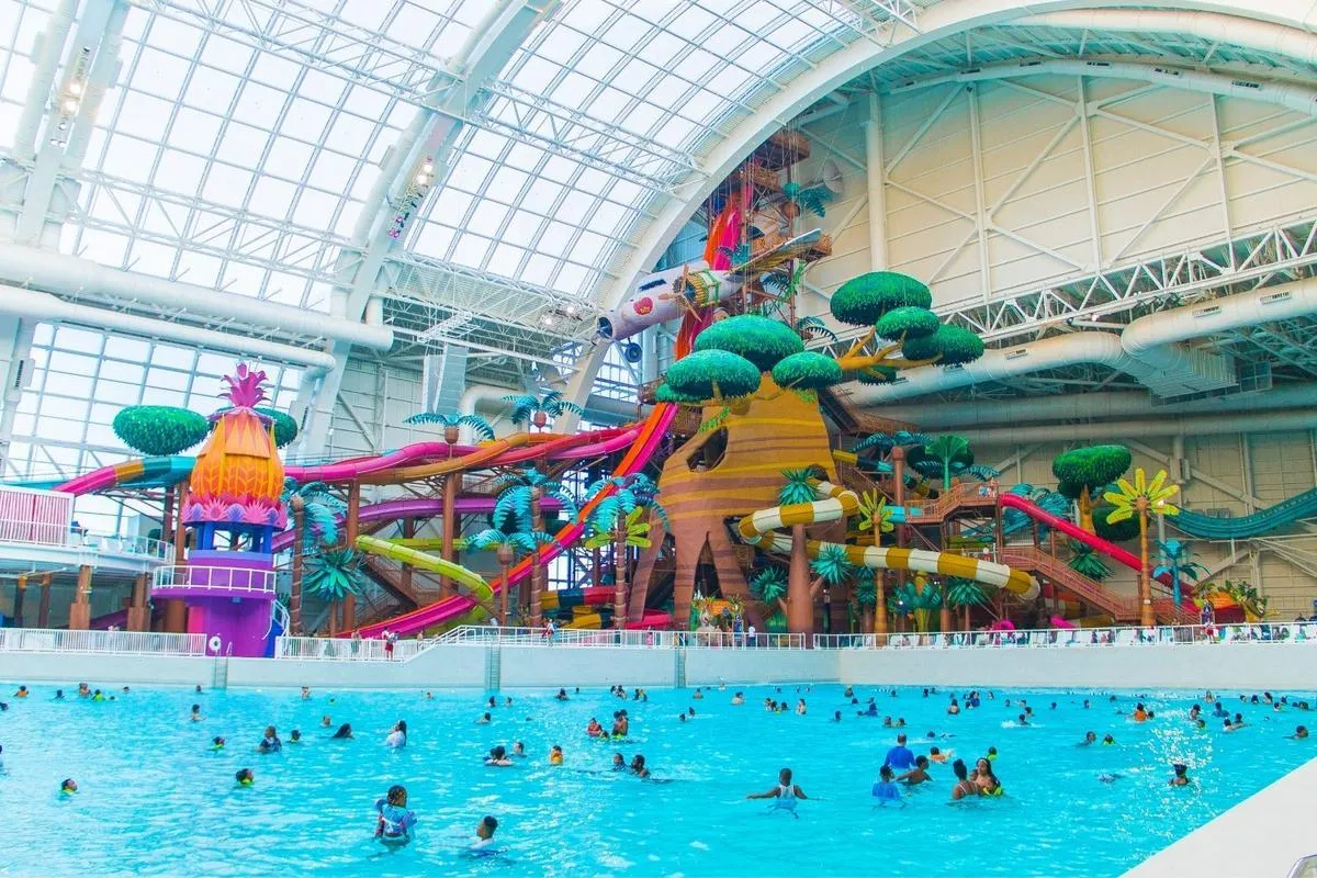 Thundering Waters Indoor Waterpark: Splash, Slide, and Smile in Saddle Brook