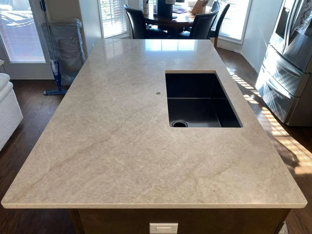 a modern sink outfitted with White Lace quartz in Clarksville TN