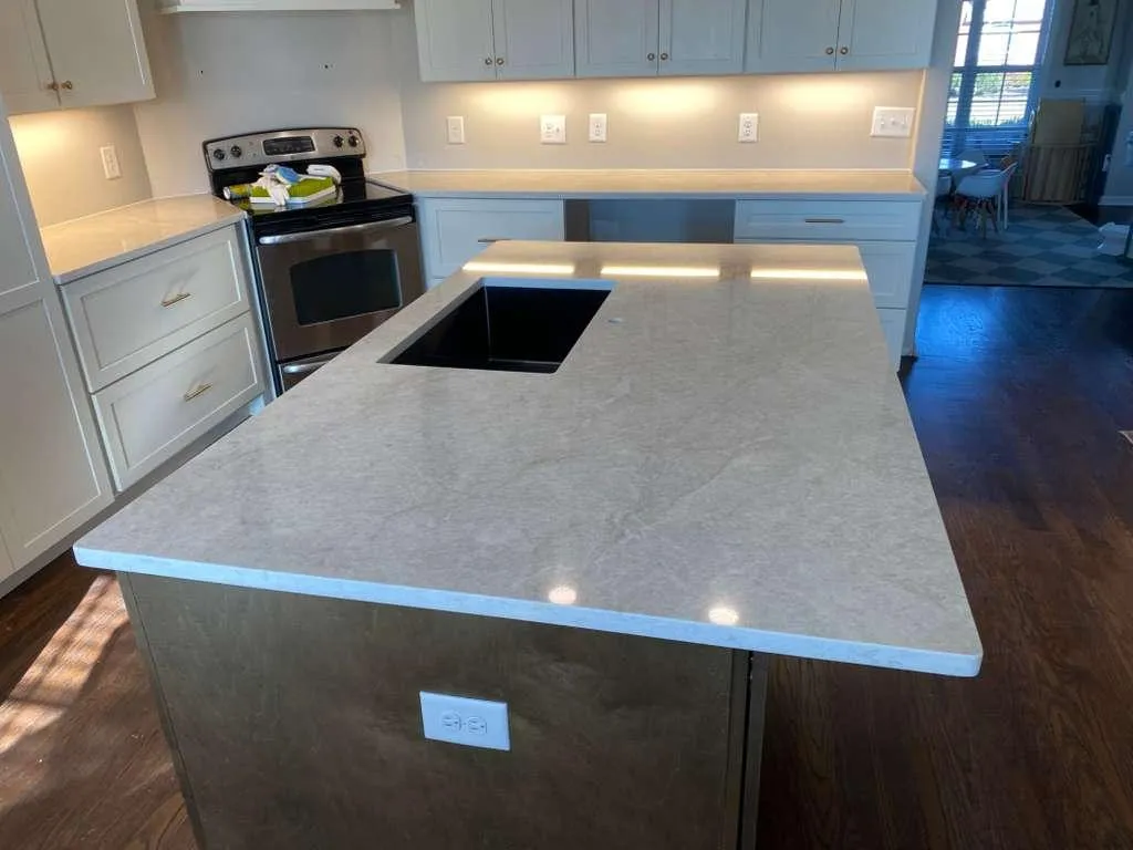 newly installed sinks with White Lace quartz installed by Quality First Granite