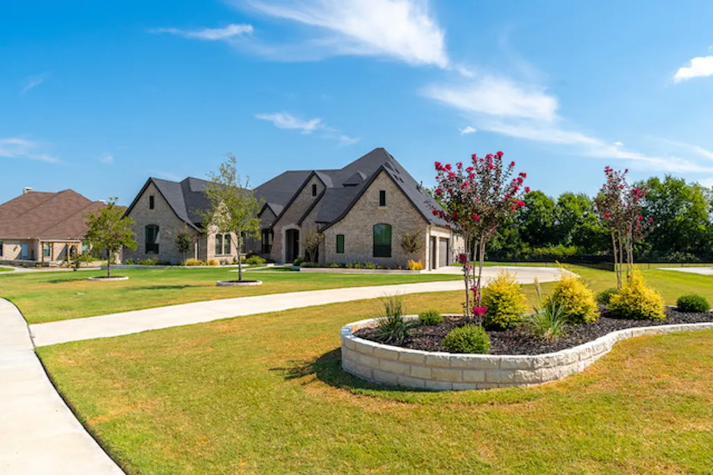 Discover Your Dream Home at 117 Forest Drive, Heath, TX