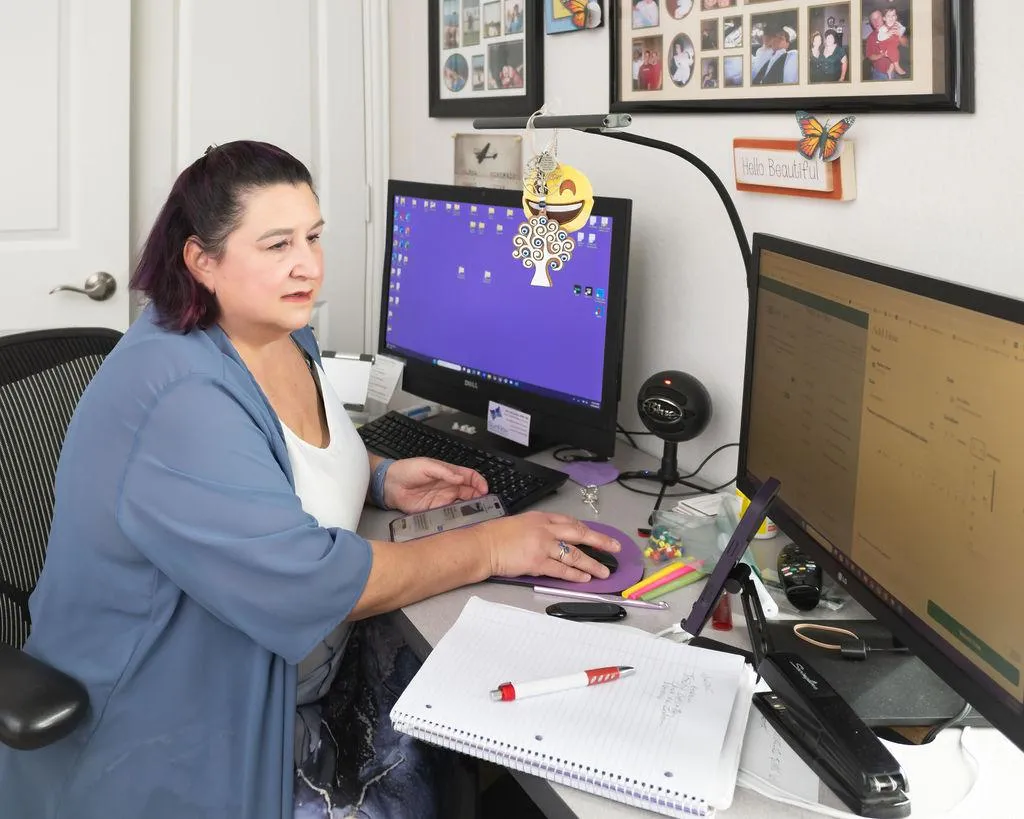 independent patient advocate at desk