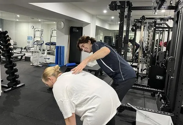 Client in rehab gym