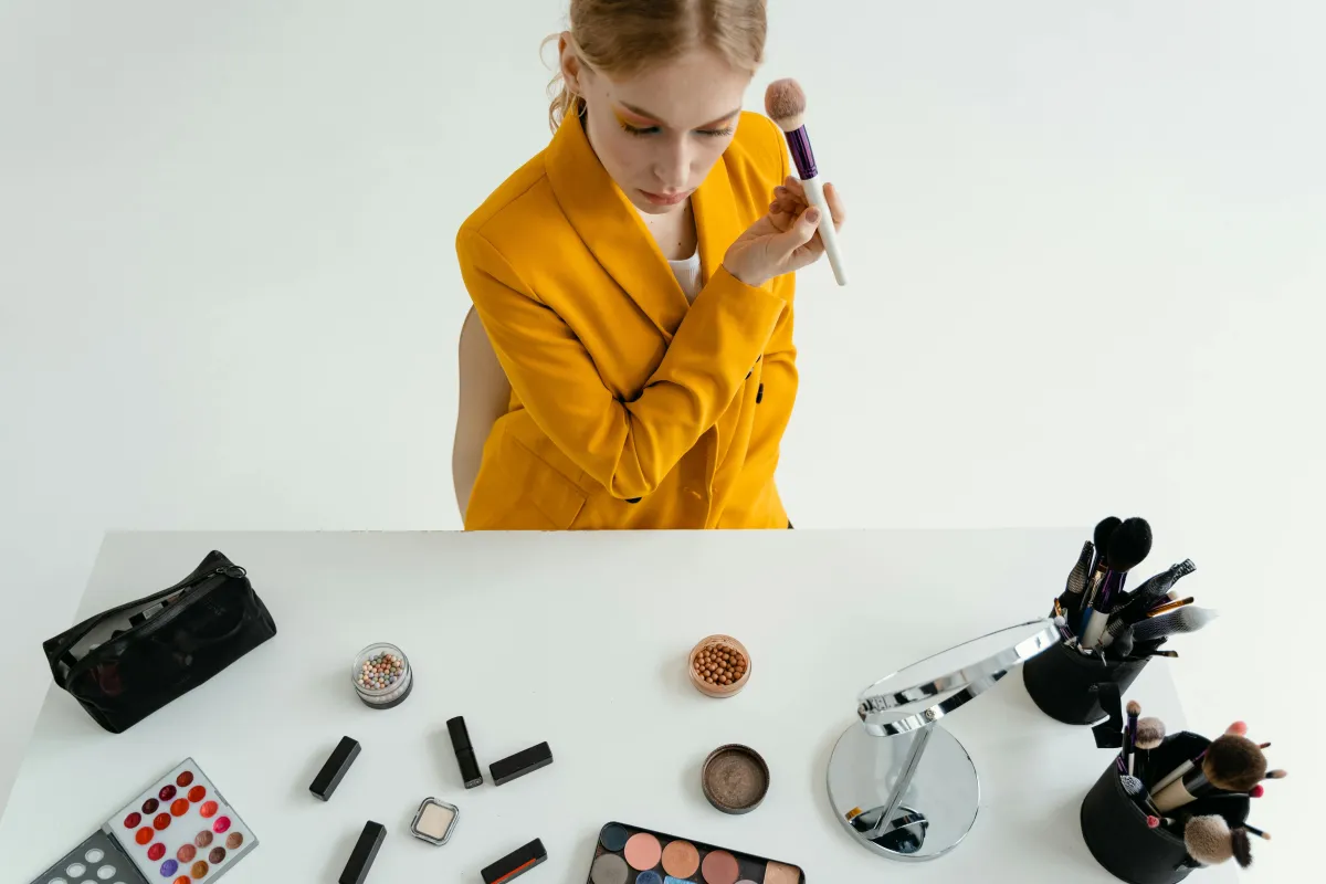 Breaking Beauty Boundaries: Exploring Gender Fluidity in Makeup