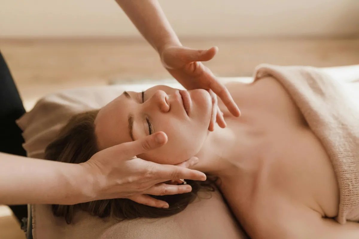 Daily Habits for Naturally Glowing Skin