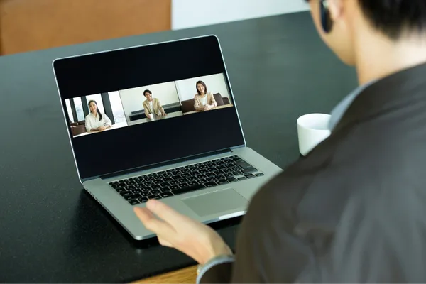 Virtual Assistant providing growth services to streamline business operations