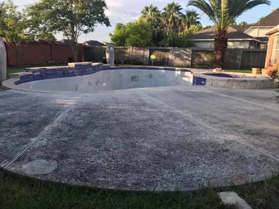 How much does 1,000 sq ft of concrete cost?