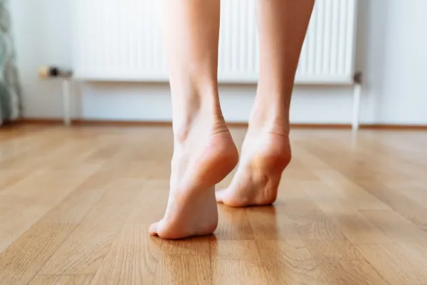 5 Everyday Habits That Could Be Hurting Your Feet