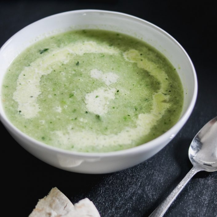 Low histamine cauliflower and kale soup recipe